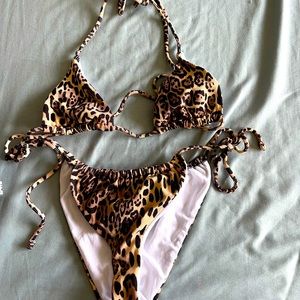 Cheetah bikini